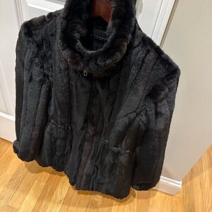 NEW! Black Faux Fur 🌟